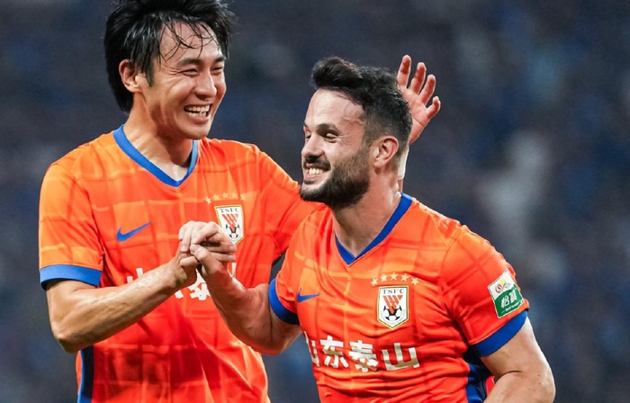 中超神锋天神下凡:2场狂轰7球,灌国安4球,灌申花3球